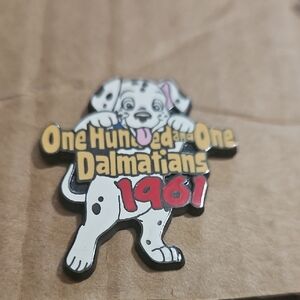 DISNEY 101 DALMATIANS 1961 DISNEY STORE 100 Years of‎ Dreams Series #36 PIN
